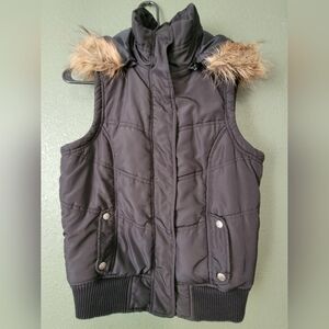 Black Puffer Vest with Faux Fur Trim, Anchor Blue, Sz Large